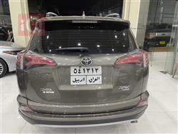 تۆیۆتا ڕاڤ 4